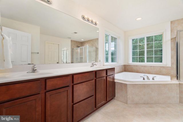 8091 SIDE HILL DR, Warrenton, VA 20187