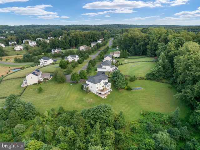 8091 SIDE HILL DR, Warrenton, VA 20187