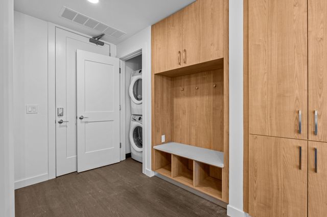 1212 Demonbreun St Apt 1105, Nashville, TN 37203