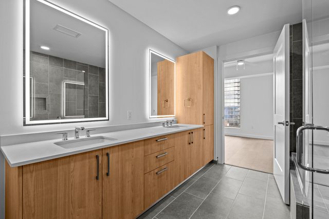 1212 Demonbreun St Apt 1105, Nashville, TN 37203