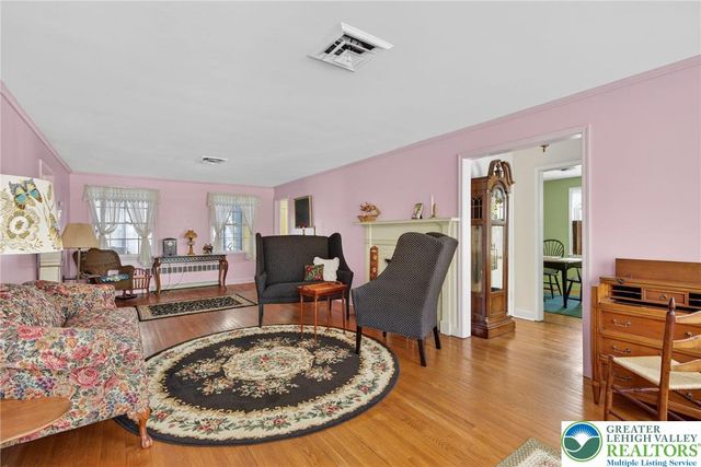 1827 Homestead Avenue, Bethlehem City, PA 18018