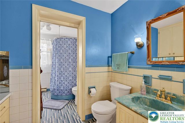 1827 Homestead Avenue, Bethlehem City, PA 18018