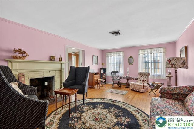 1827 Homestead Avenue, Bethlehem City, PA 18018