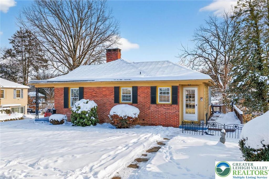 1827 Homestead Avenue, Bethlehem City, PA 18018