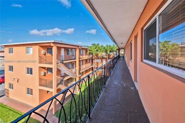 2330 NW 11th St 47, Miami, FL 33125