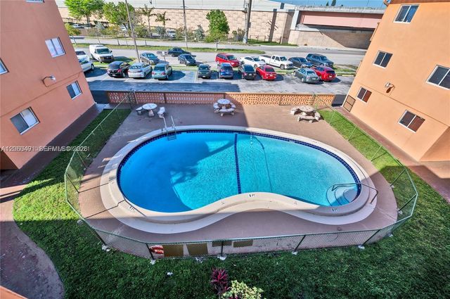 2330 NW 11th St 47, Miami, FL 33125