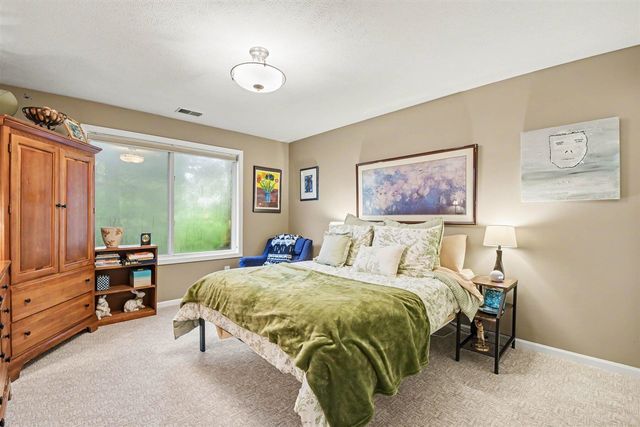30 Aspen Lane 40, Grand Rapids, MI 49546