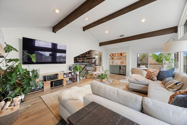 7643 Parkview CIR, Austin, TX 78731