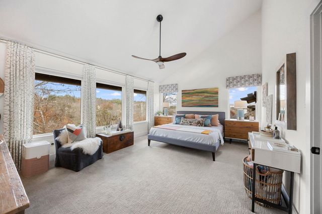 7643 Parkview CIR, Austin, TX 78731