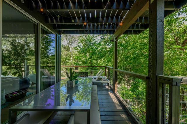 7643 Parkview CIR, Austin, TX 78731