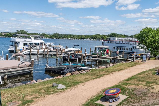 24560 Smithtown Road, Excelsior, MN 55331