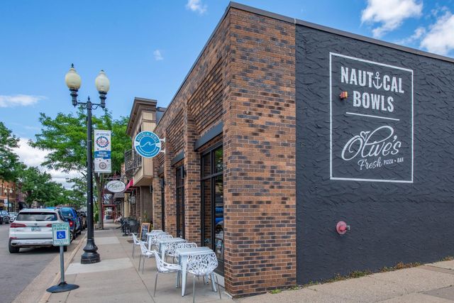 24560 Smithtown Road, Excelsior, MN 55331