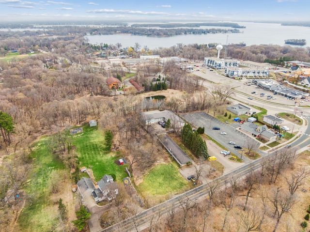 24560 Smithtown Road, Excelsior, MN 55331