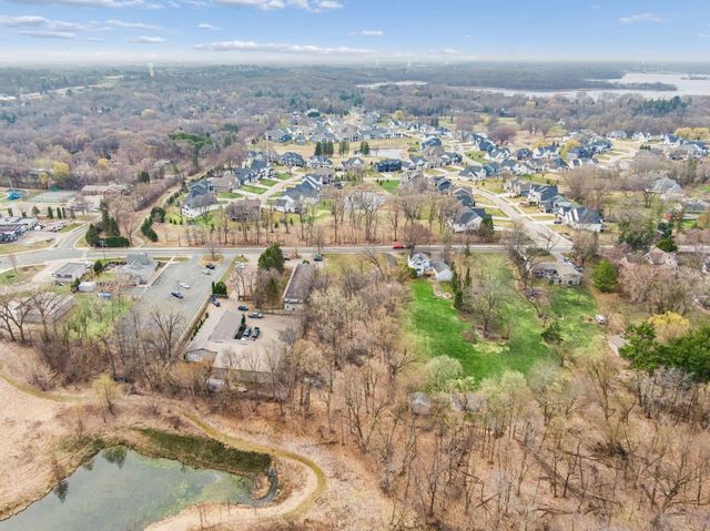 24560 Smithtown Road, Excelsior, MN 55331