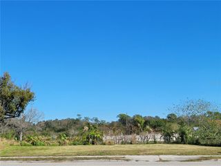205 SNIVELY AVENUE, Eloise, FL 33880