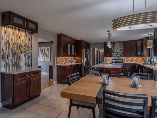 10512 Louetta Lane, Orland Park, IL 60467