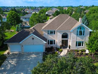 10512 Louetta Lane, Orland Park, IL 60467