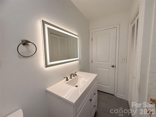 401 Rutland Drive, Charlotte, NC 28217