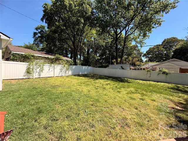 401 Rutland Drive, Charlotte, NC 28217