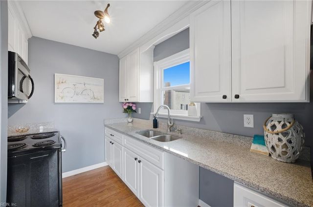 860 Morgan TRL, Virginia Beach, VA 23464