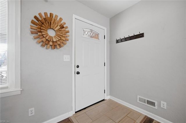 860 Morgan TRL, Virginia Beach, VA 23464