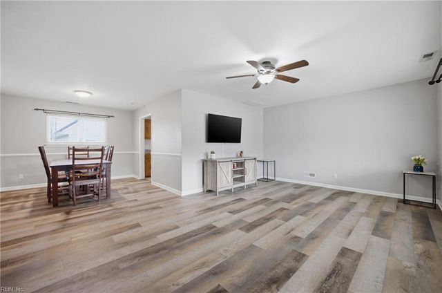 860 Morgan TRL, Virginia Beach, VA 23464