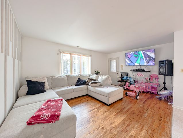 2029 19th Avenue, Melrose Park, IL 60160