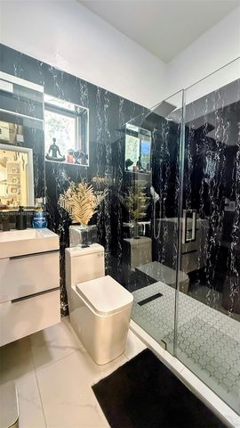 1560 NW 124th Street, North Miami, FL 33167