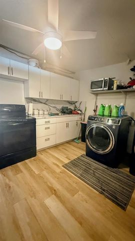 1560 NW 124th Street, North Miami, FL 33167