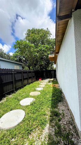 1560 NW 124th Street, North Miami, FL 33167