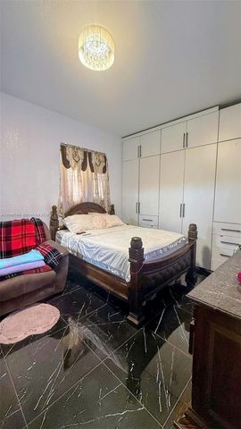 1560 NW 124th Street, North Miami, FL 33167