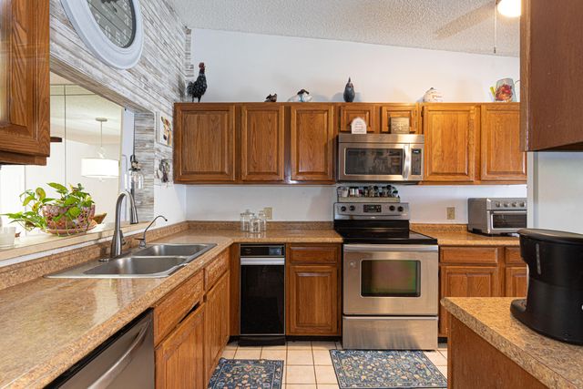 6670 Canary Palm Circle, Boca Raton, FL 33433