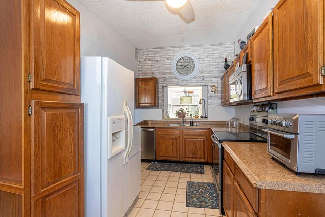 6670 Canary Palm Circle, Boca Raton, FL 33433