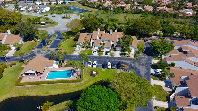 6670 Canary Palm Circle, Boca Raton, FL 33433