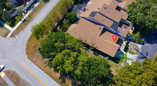 6670 Canary Palm Circle, Boca Raton, FL 33433