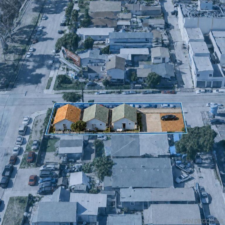 1027 39 S 32nd St, San Diego, CA 92113 — exterior