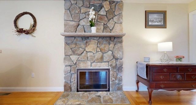 122 Elm St, North Reading, MA 01864