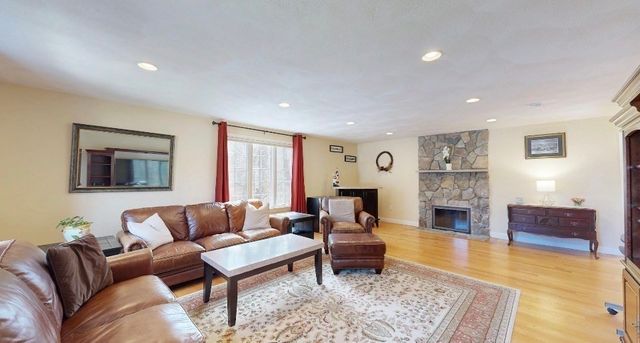 122 Elm St, North Reading, MA 01864