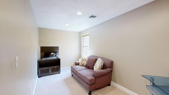 122 Elm St, North Reading, MA 01864