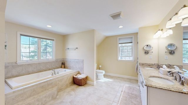 122 Elm St, North Reading, MA 01864