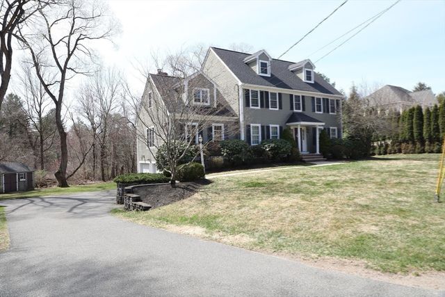 122 Elm St, North Reading, MA 01864