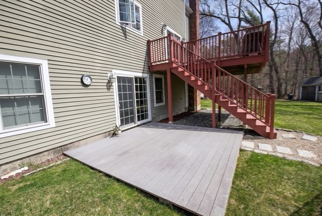 122 Elm St, North Reading, MA 01864