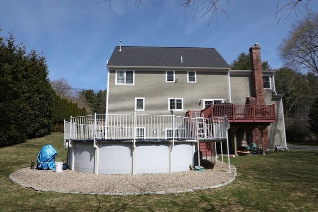 122 Elm St, North Reading, MA 01864