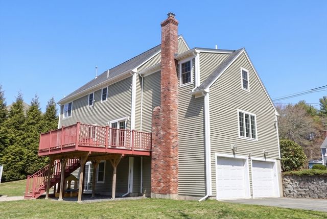 122 Elm St, North Reading, MA 01864