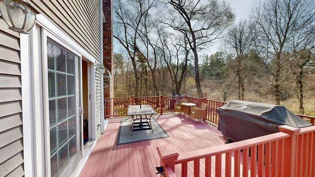 122 Elm St, North Reading, MA 01864