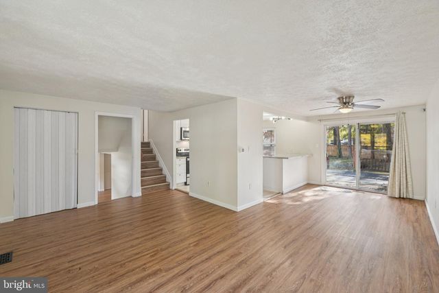 6 CASTLETOWN CT, Waldorf, MD 20602