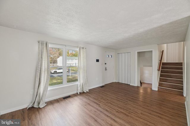 6 CASTLETOWN CT, Waldorf, MD 20602