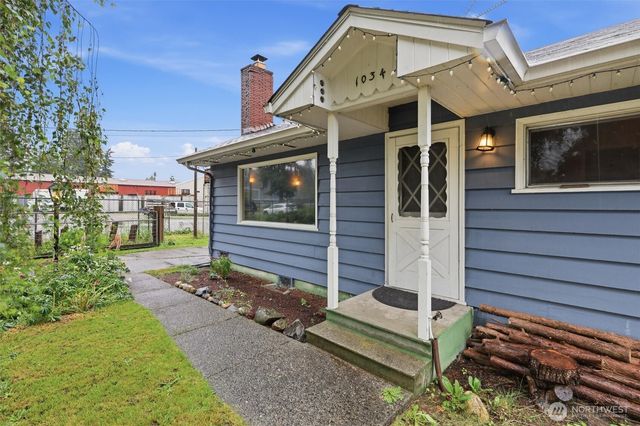 1034 Ash Avenue, Marysville, WA 98270