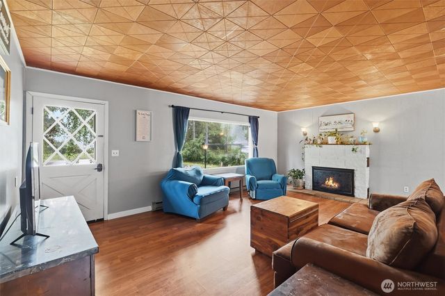 1034 Ash Avenue, Marysville, WA 98270