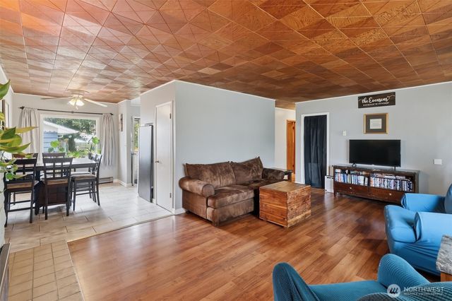 1034 Ash Avenue, Marysville, WA 98270